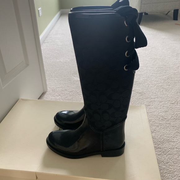 New Coach Tristee Black Sig C Rubber Rain Boots Us Size: 6MB Medium - 6 - Picture 5 of 6